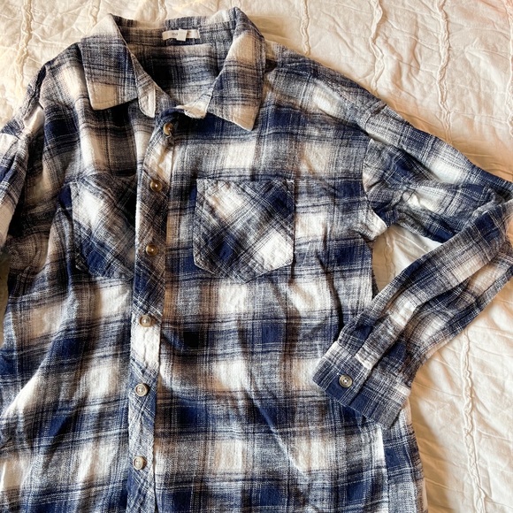 (maurices) navy blue & white long sleeve plaid button down top - Picture 7 of 9